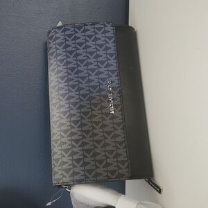 Michael Kors Jet Set Large Ombré Signature Logo Crossbody – NWT